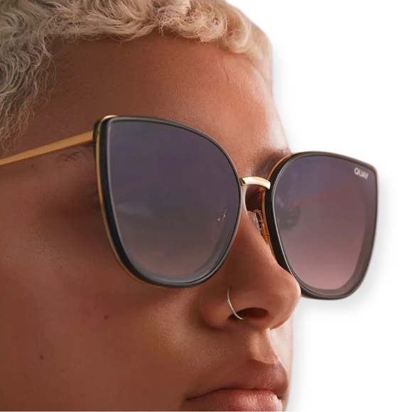 QUAY Flat Out Sunglasses Black Gold Frame Black Gradient Lens NWT - Picture 10 of 13